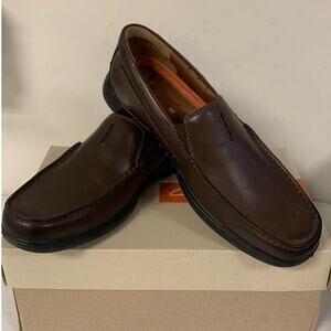 Clarks Men’s Size 9 M Uneasley Twin Loafer Shoes, Dark Brown Leather